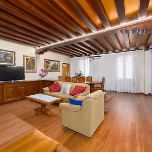  Apartamento Giulia House