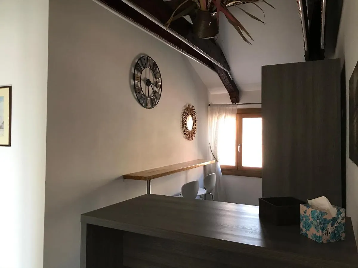 Canele Apartment Venecia 0*,  Italia